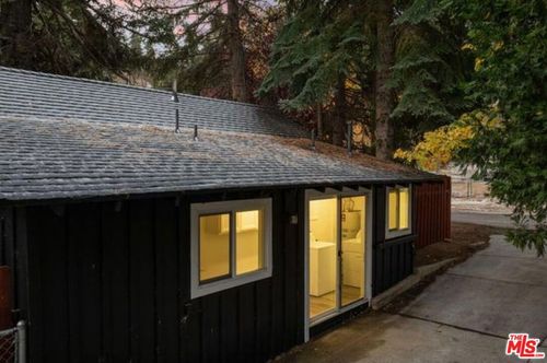 993 Cameron Dr, Big Bear Lake, CA, 92315 | Card Image