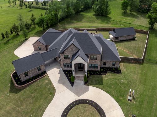 5104 S Haxton Cir, Bentonville, AR, 72713-2072 | Card Image