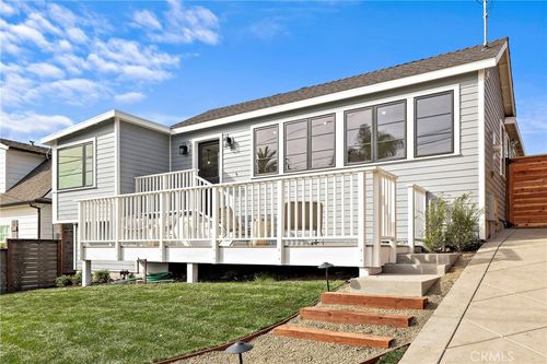 684 Seaview St, Laguna Beach, CA, 92651-0504 | Card Image