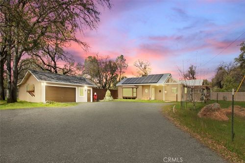 18070 Tinnin Rd, Sonora, CA, 95370-9317 | Card Image