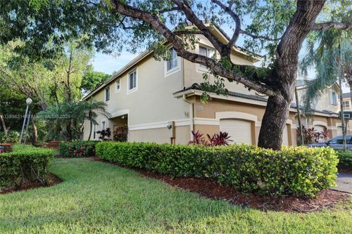2052 Hacienda Ter, Weston, FL, 33327-2238 | Card Image