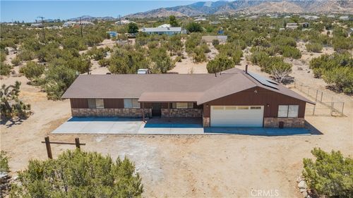 1181 Barkley Ranch Rd, Pinon Hills, CA, 92372 | Card Image