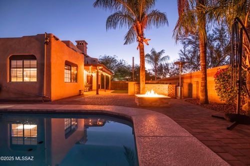 12831 N Meadview Way, Oro Valley, AZ, 85755 | Card Image