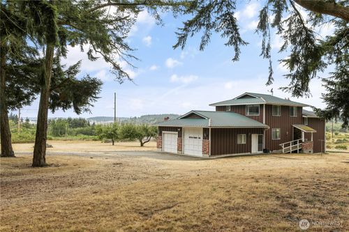 2725 Hunt Rd, Oak Harbor, WA, 98277-7839 | Card Image
