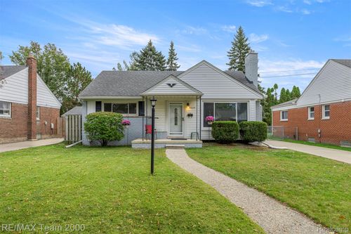 2025 Raymond Ave, Dearborn, MI, 48124-4358 | Card Image