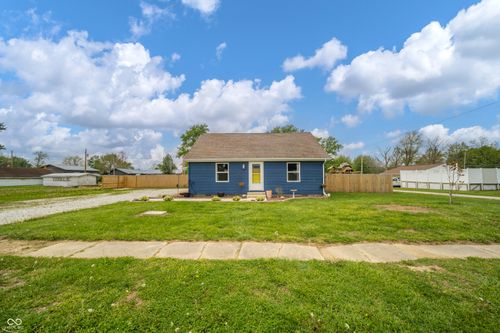602 Penn St, Fairmount, IN, 46928-2152 | Card Image