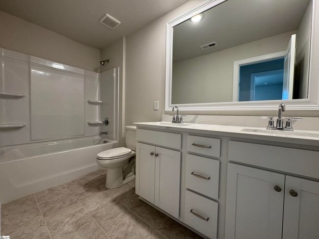 204 Isleview Pl, House other with 3 bedrooms, 3 bathrooms and 3 parking in Greer SC | Image 20