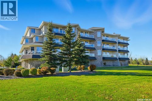 402-405 Cartwright St, Saskatoon, SK, S7T0C8 | Card Image