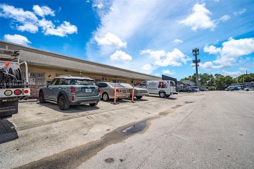 3540-3540 Nw 10th Ave, Oakland Park, FL, 33309-5902 | Card Image