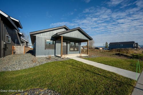 172 W Dustarr Ln, Ponderay, ID, 83852-8709 | Card Image