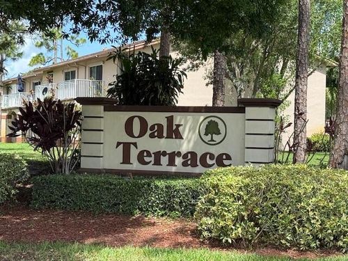 4720 Oak Terrace Dr, Greenacres, FL, 33463-3762 | Card Image