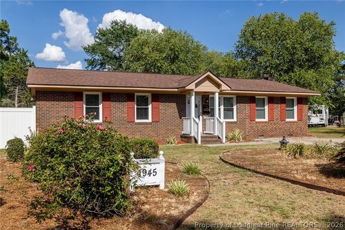 1945 Wayne Ln, Fayetteville, NC, 28304-1536 | Card Image