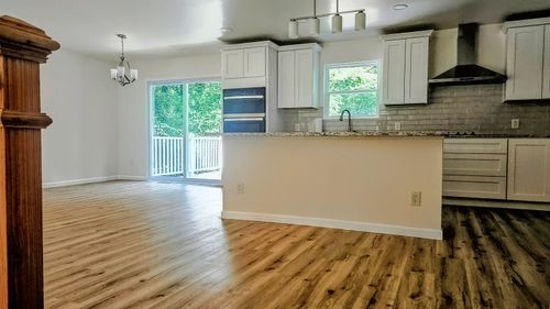130 Forest Hills Drive, Gaffney, SC, 29340 | Card Image