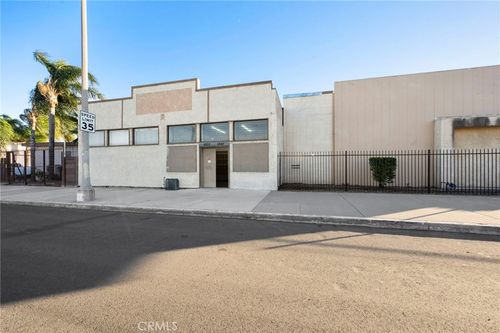 1033 W 3rd St, San Bernardino, CA, 92410-1807 | Card Image