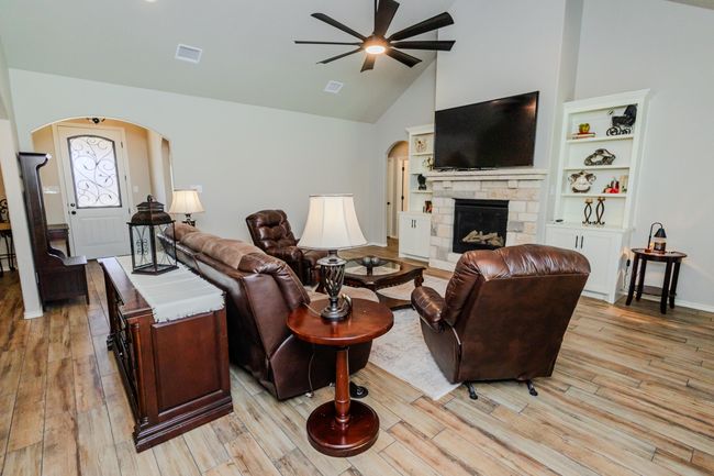 214 Wildcat St, House other with 4 bedrooms, 3 bathrooms and null parking in Wolfforth TX | Image 7
