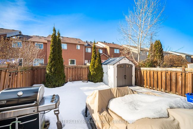 8 Sheardown Dr, House attached with 3 bedrooms, 3 bathrooms and 1 parking in Nobleton ON | Image 38
