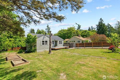 307 4th Street, Steilacoom, WA, 98388 | Card Image