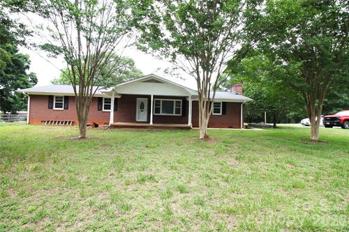 203 Ratchford Farm Rd, Gastonia, NC, 28056-8517 | Card Image