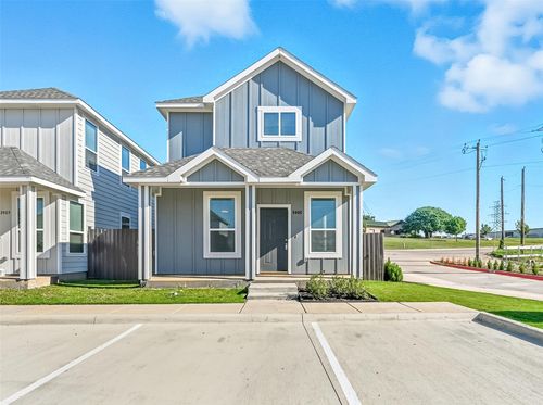 3475 Valley Vista Dr, Hurst, TX, 76053-2718 | Card Image