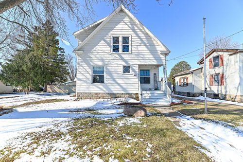 441 S Pine St, Burlington, WI, 53105-2236 | Card Image