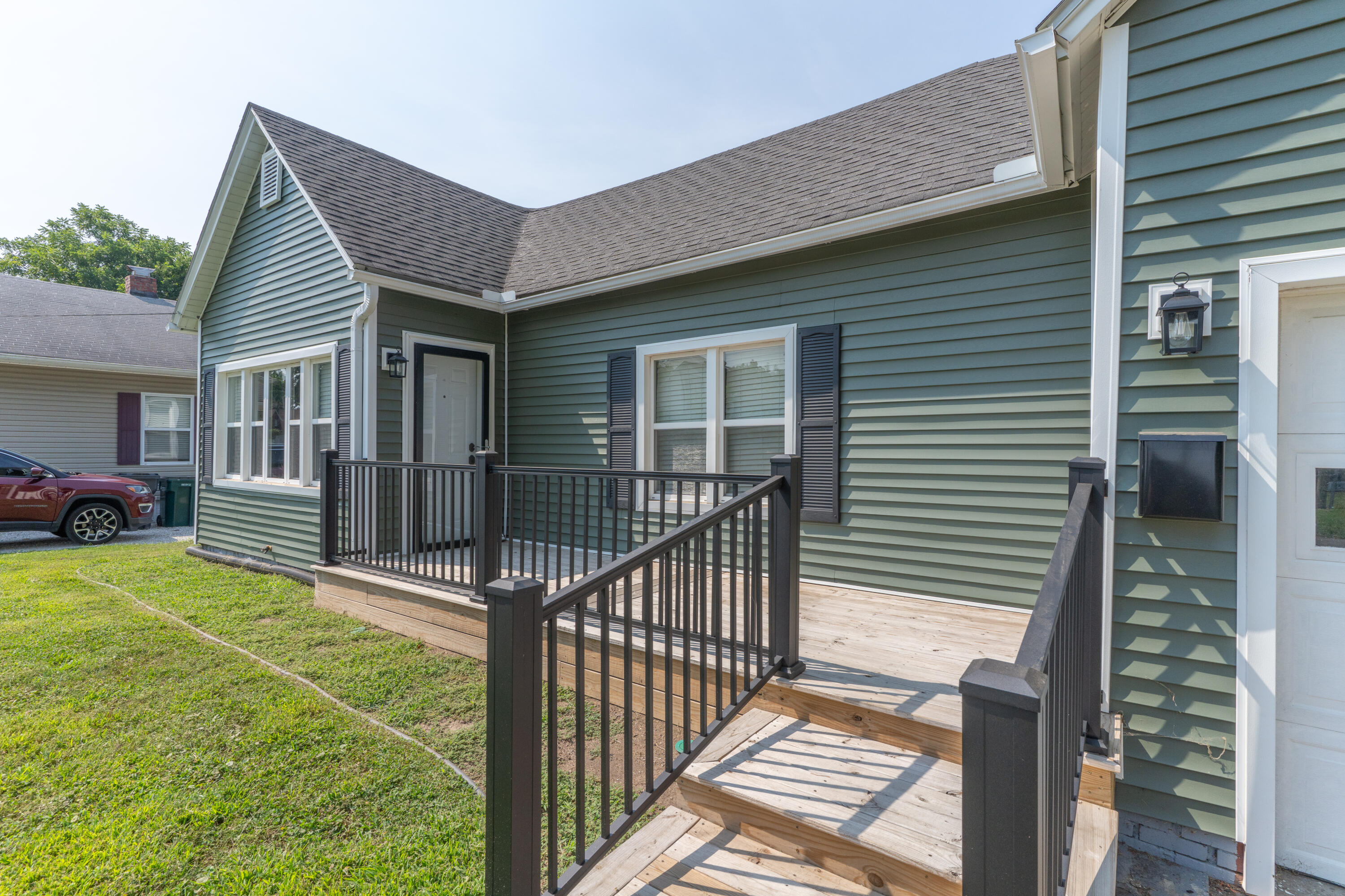 Residential in MOBERLY 2