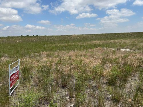 5125 Bel Vista Dr, Bar Nunn, WY, 82601-9406 | Card Image