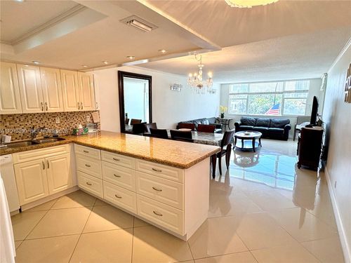 apt-221-3180 S Ocean Dr, Hallandale Beach, FL, 33009-7247 | Card Image