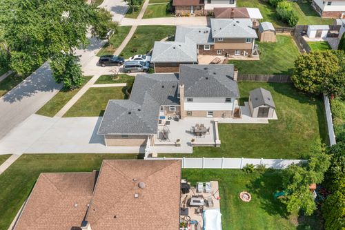 865 Love St, Elk Grove Village, IL, 60007-4441 | Card Image
