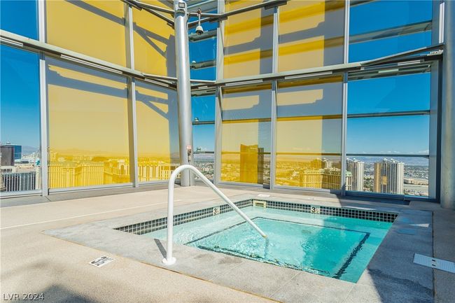 1401 - 3722 Las Vegas Blvd S, Condo with 1 bedrooms, 1 bathrooms and null parking in Las Vegas NV | Image 5