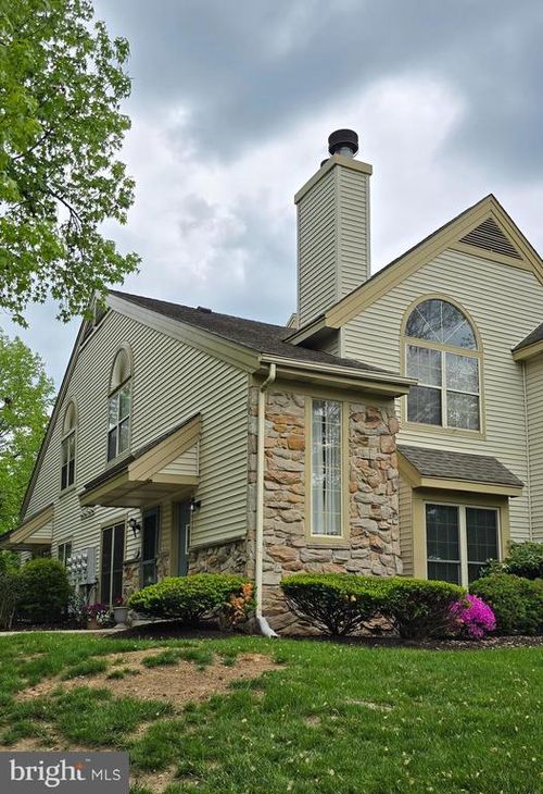 condo-208-208 Foxmeadow Drive, ROYERSFORD, PA, 19468 | Card Image