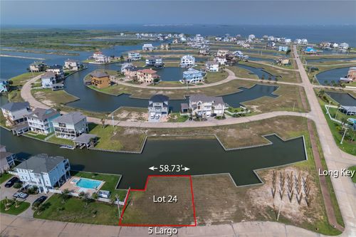 5 Largo, Hitchcock, TX, 77563-3683 | Card Image