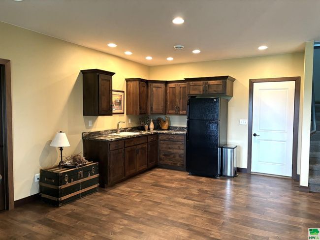 925 Sunrise Trl, House other with 5 bedrooms, 3 bathrooms and null parking in Sioux Center IA | Image 27