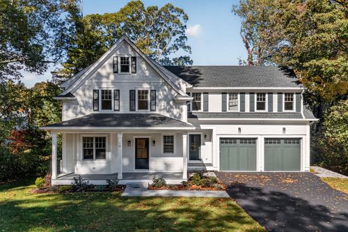 19 Orchard St, Wellesley, MA, 02481-3219 | Card Image