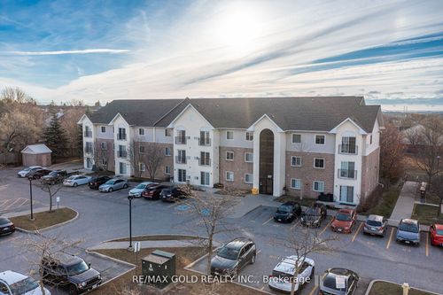 207-87 Aspen Springs Dr, Clarington, ON, L1C5J8 | Card Image