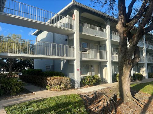 101-133 Oyster Bay Cir, Altamonte Springs, FL, 32701-8085 | Card Image