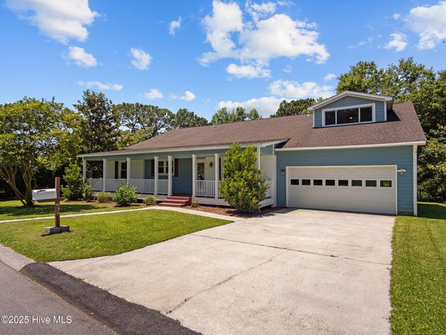 639 W Shore Dr, House other with 5 bedrooms, 4 bathrooms and 2 parking in Swansboro NC | Image 52