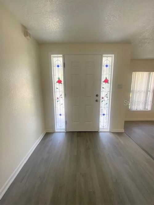 2114 Winnebago Trl, FERN PARK, FL, 32730-3018 | Card Image