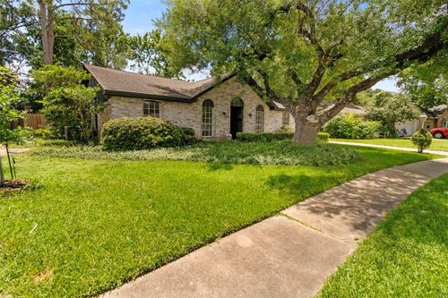 9211 Meaux Dr, Houston, TX, 77031-1721 | Card Image