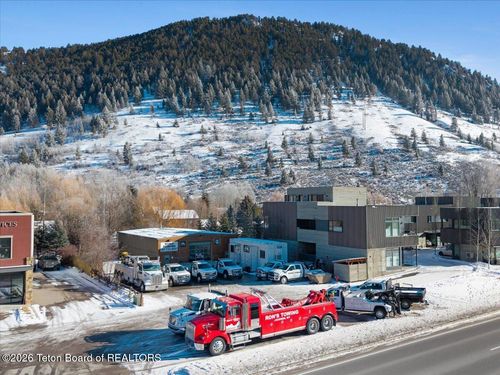 1190 S Us-89 Highway, Jackson, WY, 83001 | Card Image