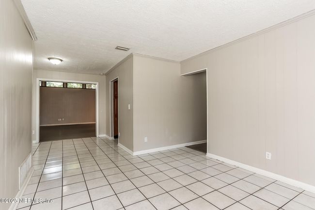 6921 Magdelena Dr, House other with 3 bedrooms, 2 bathrooms and null parking in Jacksonville FL | Image 5