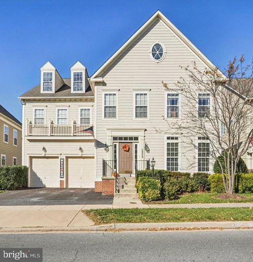 3908 Shawfield Ln, FREDERICK, MD, 21704-7905 | Card Image