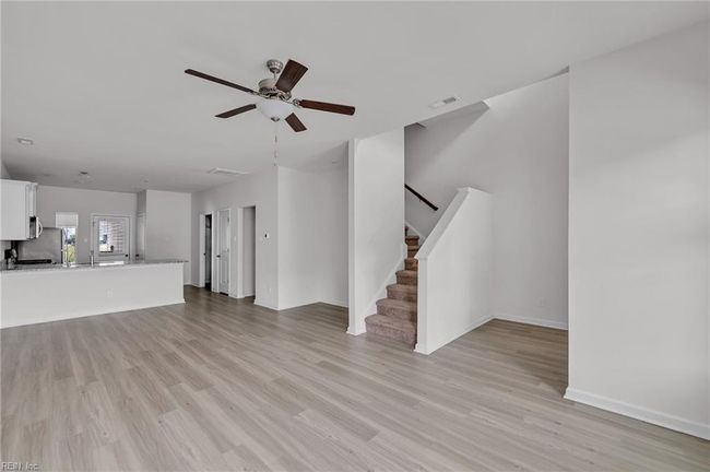 2011 Chartwell Dr, House attached with 3 bedrooms, 3 bathrooms and null parking in Newport News VA | Image 9