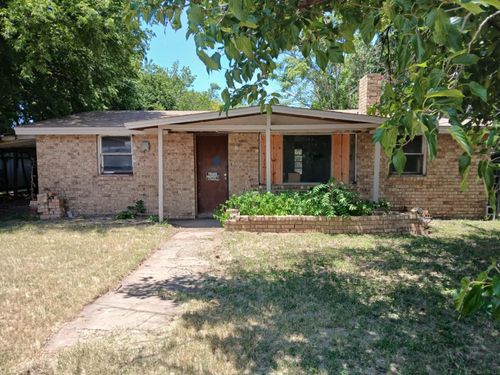 2010 Nowlin Rd, Coleman, TX, 76834-7010 | Card Image