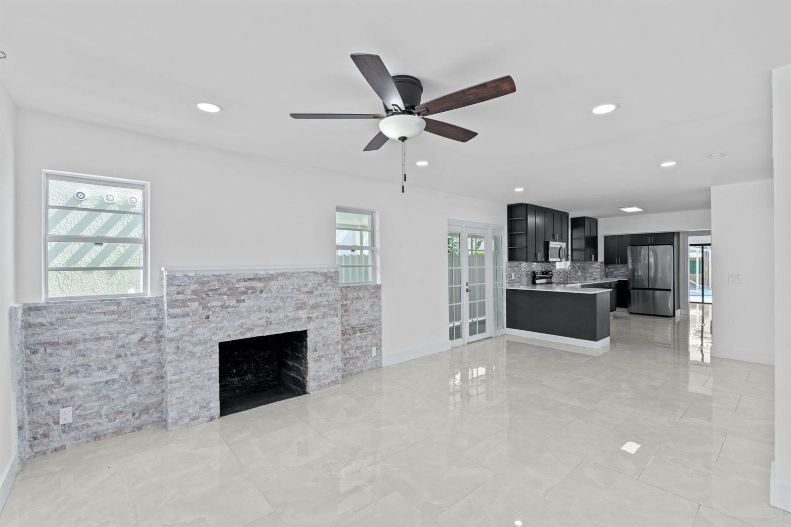 Residential Lease in West Palm Beach 3