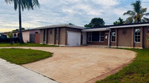 8391 Nw 21st Ct, Sunrise, FL, 33322-3831 | Card Image