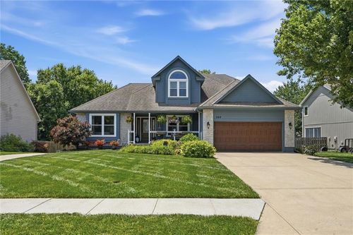 204 N Walker Dr, Raymore, MO, 64083-8302 | Card Image