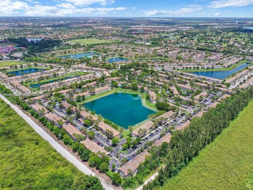 34-1260 Se 31st Ct, Homestead, FL, 33035-2338 | Card Image