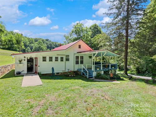 556 Crawford Cemetery Rd, Sylva, NC, 28779-0008 | Card Image