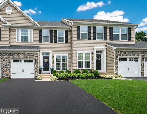 150 Briarwood Ln, COLMAR, PA, 18915-3101 | Card Image