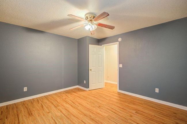 2917 Veva Dr, House other with 4 bedrooms, 3 bathrooms and 2 parking in Pearland TX | Image 33